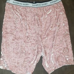 BRAND NEW VICTORIA SECRET PAJAMA SET